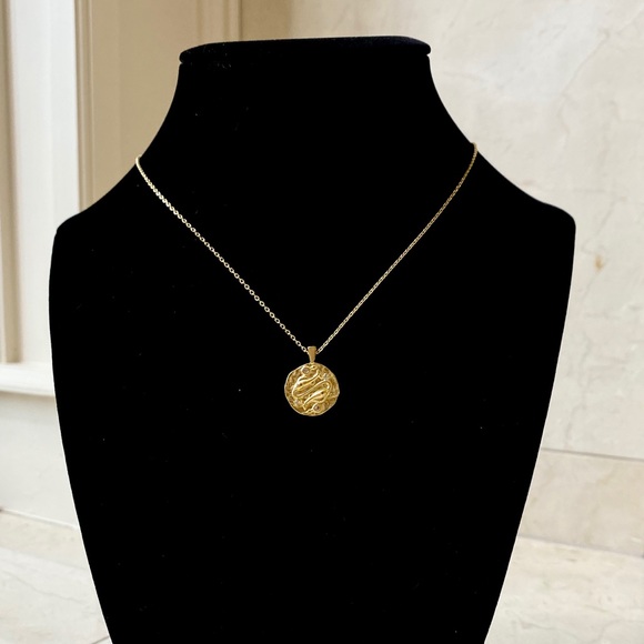 ZODIAC SIGN NECKLACES - Picture 1 of 7